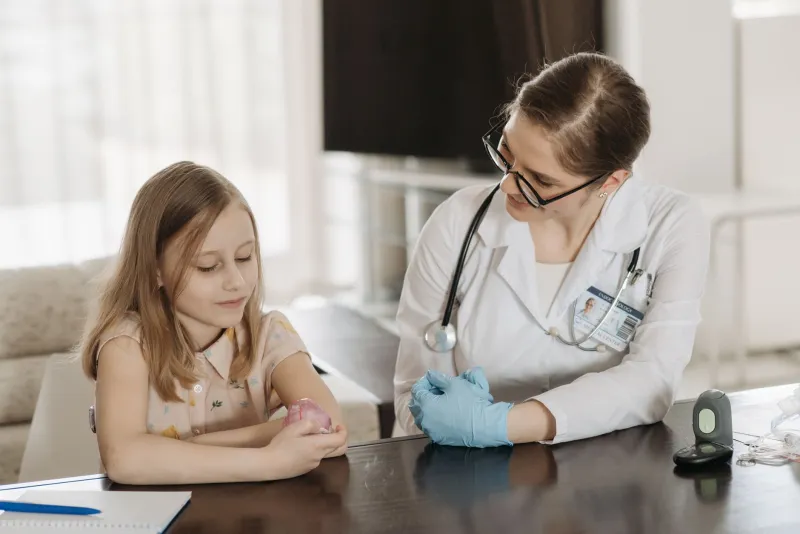 When the Algorithm Should Step Aside: 5 Situations That Demand a Human Doctor